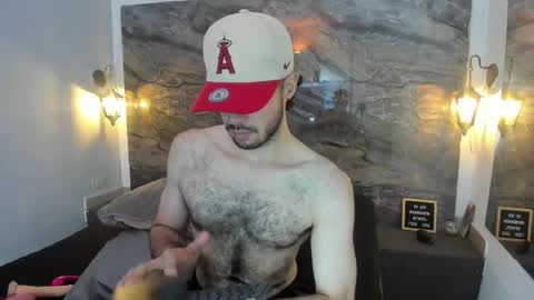 Snapshot of vellotouch chatting on February 21, 4:02 am Vello online show from February 21, 4:02 am