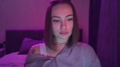 Snapshot of velour_myst chatting on June 8, 3:56 pm velour_myst online show from June 8, 3:56 pm