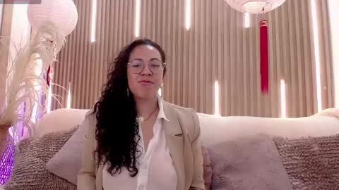 Emma Curly online show from May 22, 12:33 pm