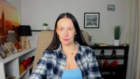 Jasmine online show from December 18, 6:41 am