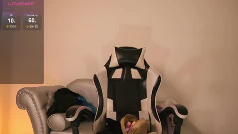 Velvet  online show from July 22, 1:14 pm