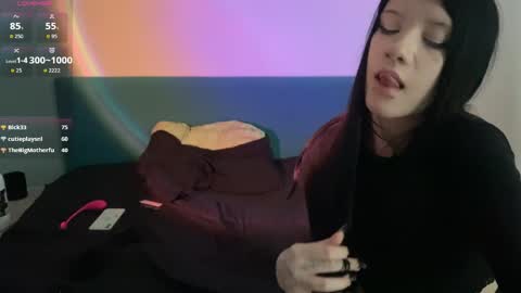 velvet_rose12 online show from April 5, 7:27 am