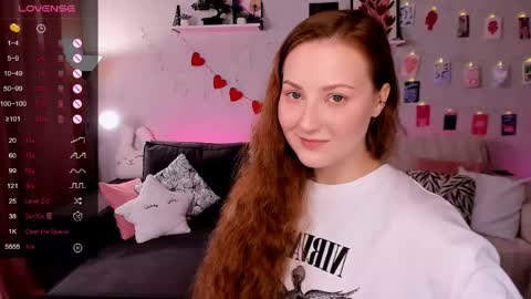 Mia online show from April 19, 8:57 am