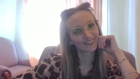 velvetintuition online show from June 1, 1:13 pm