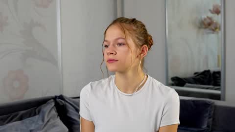 Kelly online show from September 24, 7:23 am