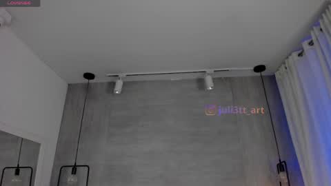 velvettease_ online show from May 28, 12:46 pm