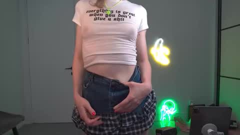 VelvetTGirl online show from March 12, 6:03 pm