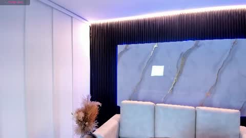 Snapshot of venus_cooperr chatting on June 17, 11:12 am Venus Cooperr online show from June 17, 11:12 am