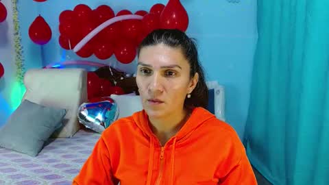 Catalina online show from February 17, 2:20 am