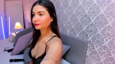 Snapshot of vera_price_ chatting on June 7, 12:42 pm Vera online show from June 7, 12:42 pm