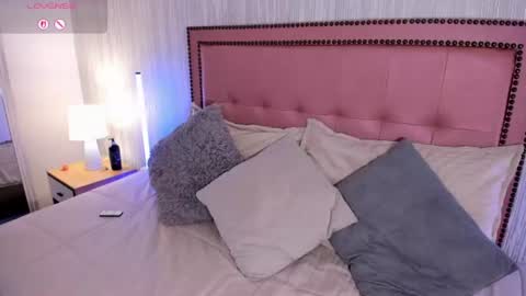 Snapshot of vera_price_ chatting on July 15, 4:12 pm Vera online show from July 15, 4:12 pm