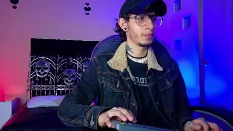 vergil_noir online show from June 21, 3:53 am