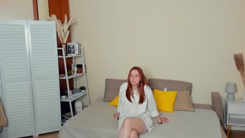 Delora online show from May 16, 7:56 pm