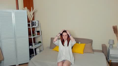 Delora online show from May 16, 8:07 pm
