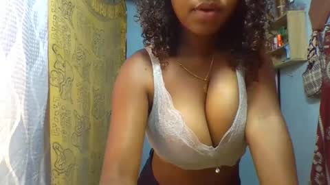 verolla31 online show from January 7, 2:19 pm