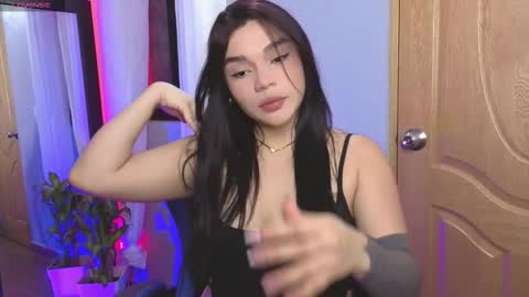 Snapshot of veronica_118 chatting on February 27, 1:27 am veronica_118 online show from February 27, 1:27 am