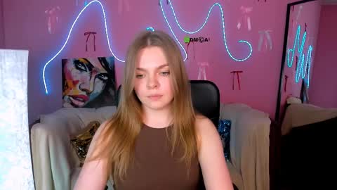 Ronni online show from April 2, 7:22 pm