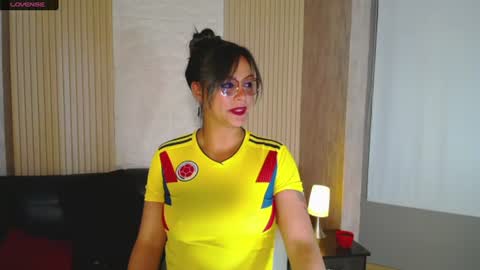 Snapshot of veronica_saenzz1 chatting on June 23, 9:13 pm Vero online show from June 23, 9:13 pm