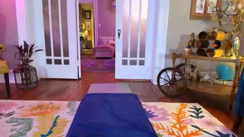 Veronica Weston online show from November 7, 11:49 pm