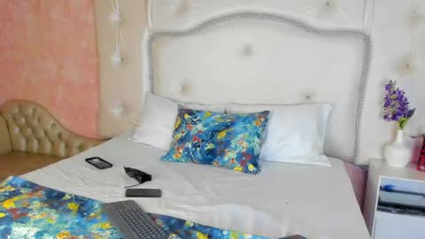 Snapshot of veronikabloom_ chatting on July 21, 4:04 am Veronika online show from July 21, 4:04 am