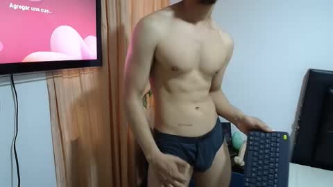 versatileguuy online show from March 15, 10:49 pm