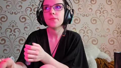 Snapshot of versieskains chatting on March 23, 9:35 am versieskains online show from March 23, 9:35 am