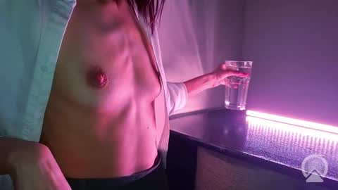 very_satrange_things online show from May 29, 10:08 pm