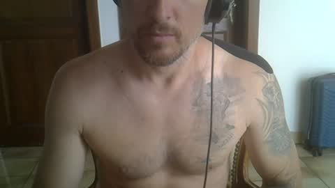 veryhotpervert online show from June 19, 10:30 am