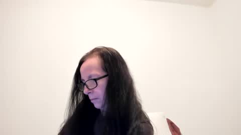 Snapshot of verysassypeachgoddess chatting on January 10, 3:19 am verysassypeachgoddess online show from January 10, 3:19 am