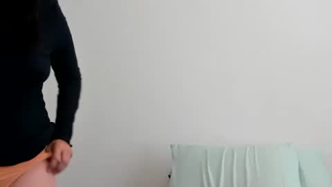 Snapshot of verysassypeachgoddess chatting on March 3, 4:02 pm verysassypeachgoddess online show from March 3, 4:02 pm