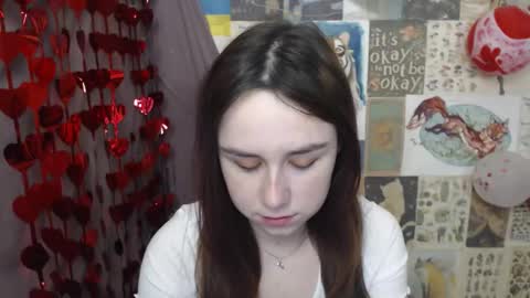 veryveryvery_shy online show from February 19, 7:15 am