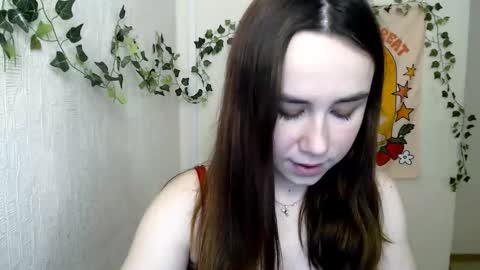 veryveryvery_shy online show from February 26, 7:18 am