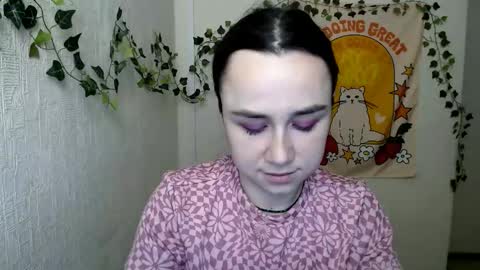 veryveryvery_shy online show from February 28, 6:58 am