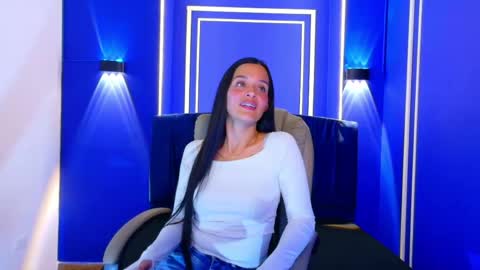 Vexa  online show from May 23, 6:34 pm