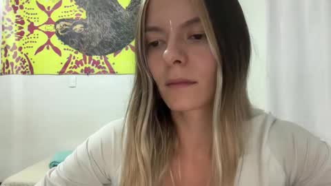 papichulo y mamichula online show from May 7, 1:44 am