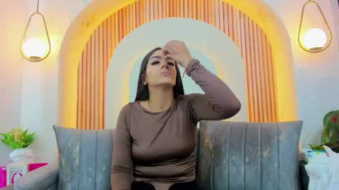 Vichy  Everyday From 1400 to 2130 Col Time online show from February 10, 6:56 pm