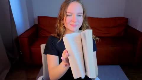 Snapshot of vicki_milles chatting on June 30, 8:04 am vicki_milles online show from June 30, 8:04 am