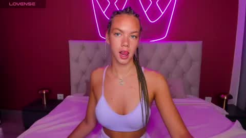 vickie_smith online show from July 27, 12:50 am