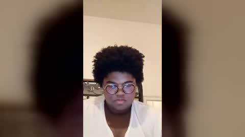 Snapshot of vickiryder56 chatting on July 31, 2:55 am vickiryder56 online show from July 31, 2:55 am