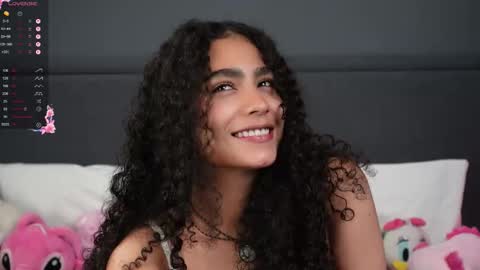 vicky_curly online show from December 15, 3:33 am