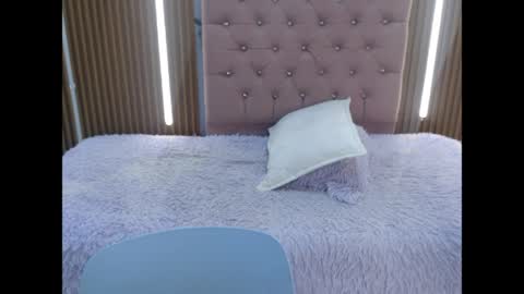 Snapshot of vicky_wel chatting on June 2, 6:54 pm Victoria y Danniela online show from June 2, 6:54 pm