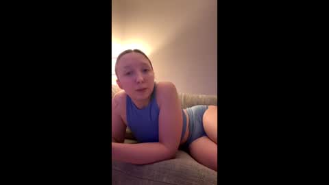 Vicky Parker online show from May 31, 4:20 am