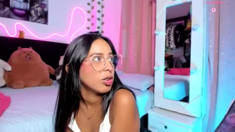 VICTORIA 3 online show from November 23, 1:05 am