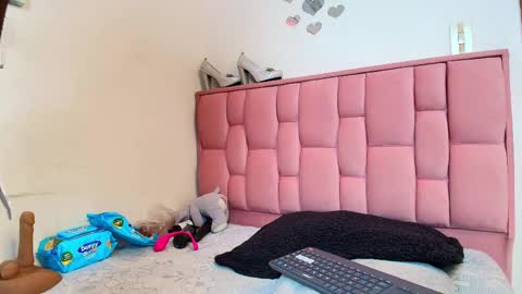 Victoria online show from April 9, 2:33 am