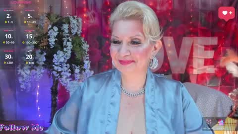 diorvictoria9 online show from April 8, 5:35 pm