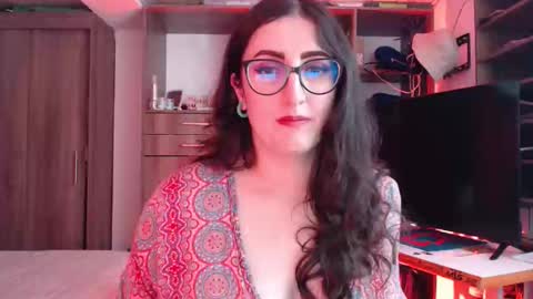 Snapshot of victoria_riider chatting on April 22, 9:16 pm Victoria online show from April 22, 9:16 pm