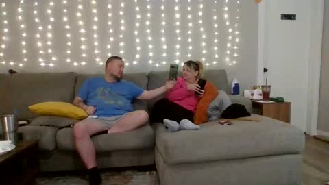 Victoria and Jesse online show from November 4, 2:32 am