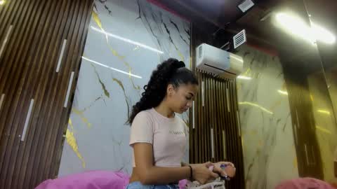 Victoria  online show from October 2, 7:54 pm