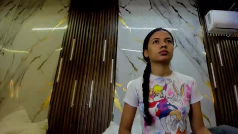 Victoria  online show from October 20, 7:47 pm