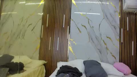 Victoria  online show from January 16, 8:02 pm